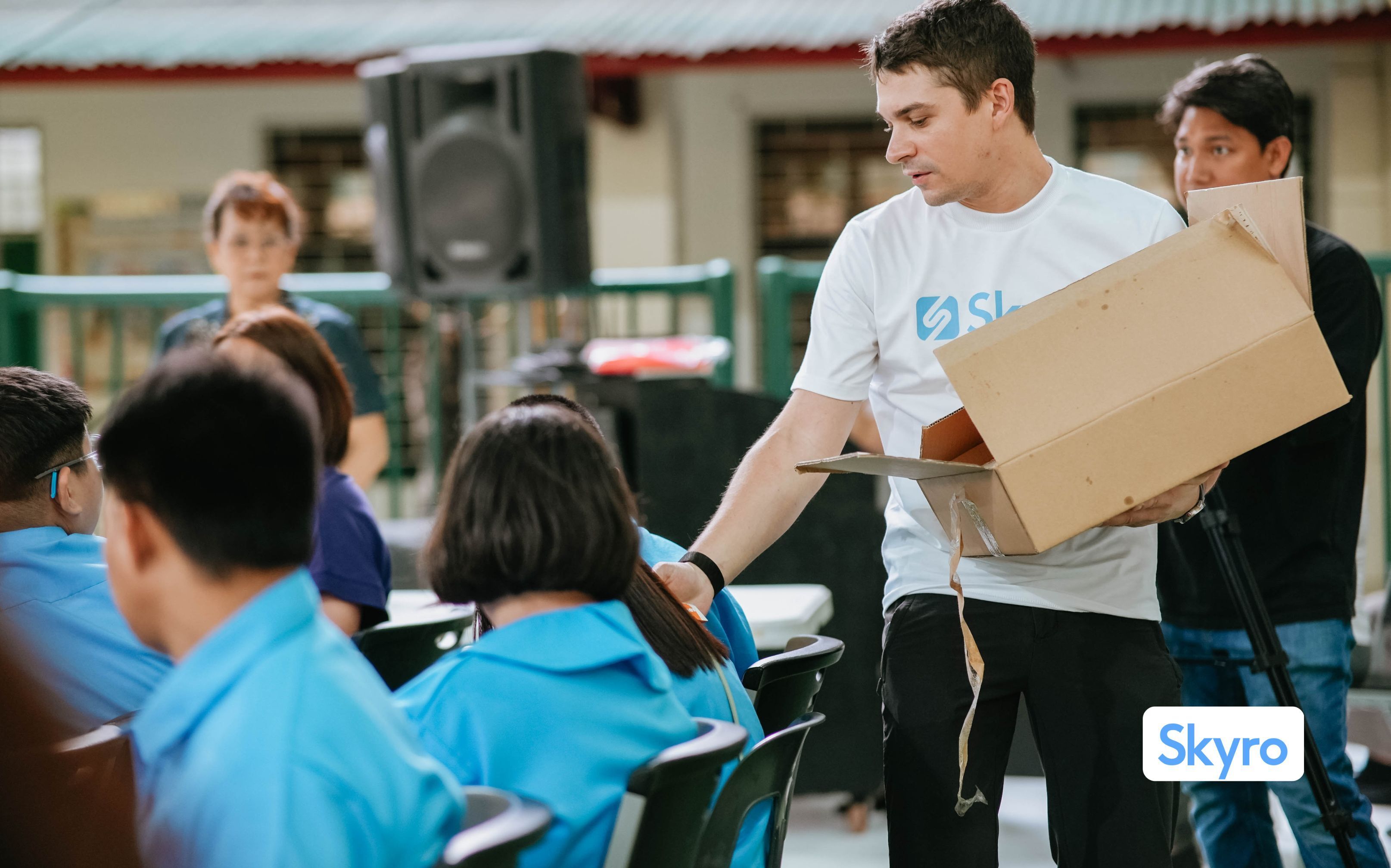 SkyroShares food pack distribution