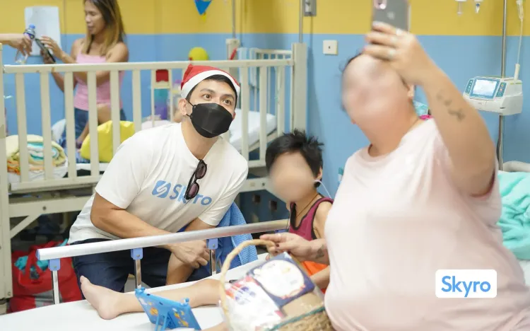 Skyro brings hope, happiness, and holiday spirit to National Children’s Hospital